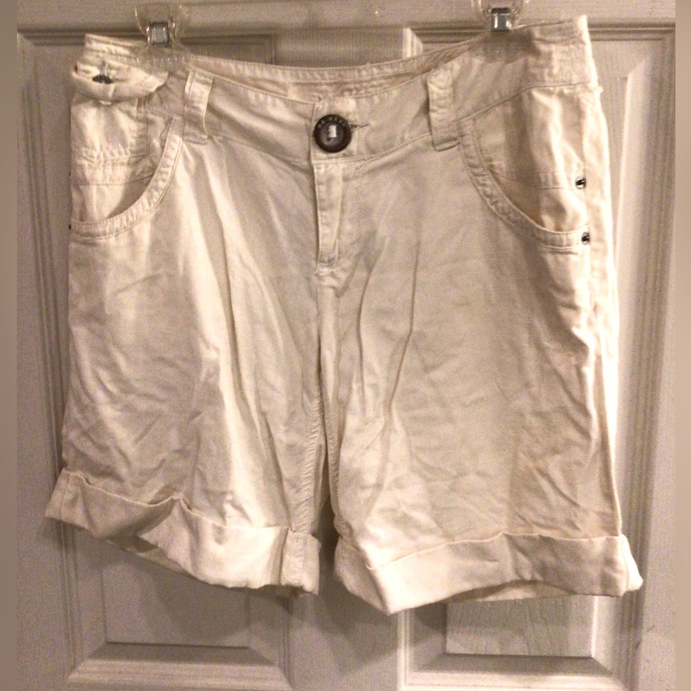 DA-NANG cotton cuffed shorts , vintage .